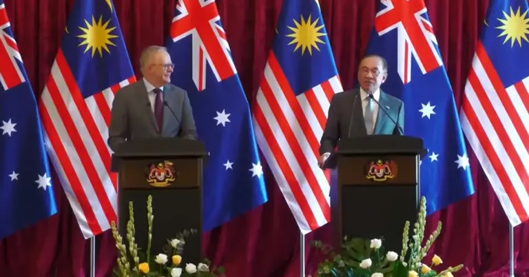 মালয়েশিয়া ও অষ্ট্রেলিয়ার প্রধানমন্ত্রী